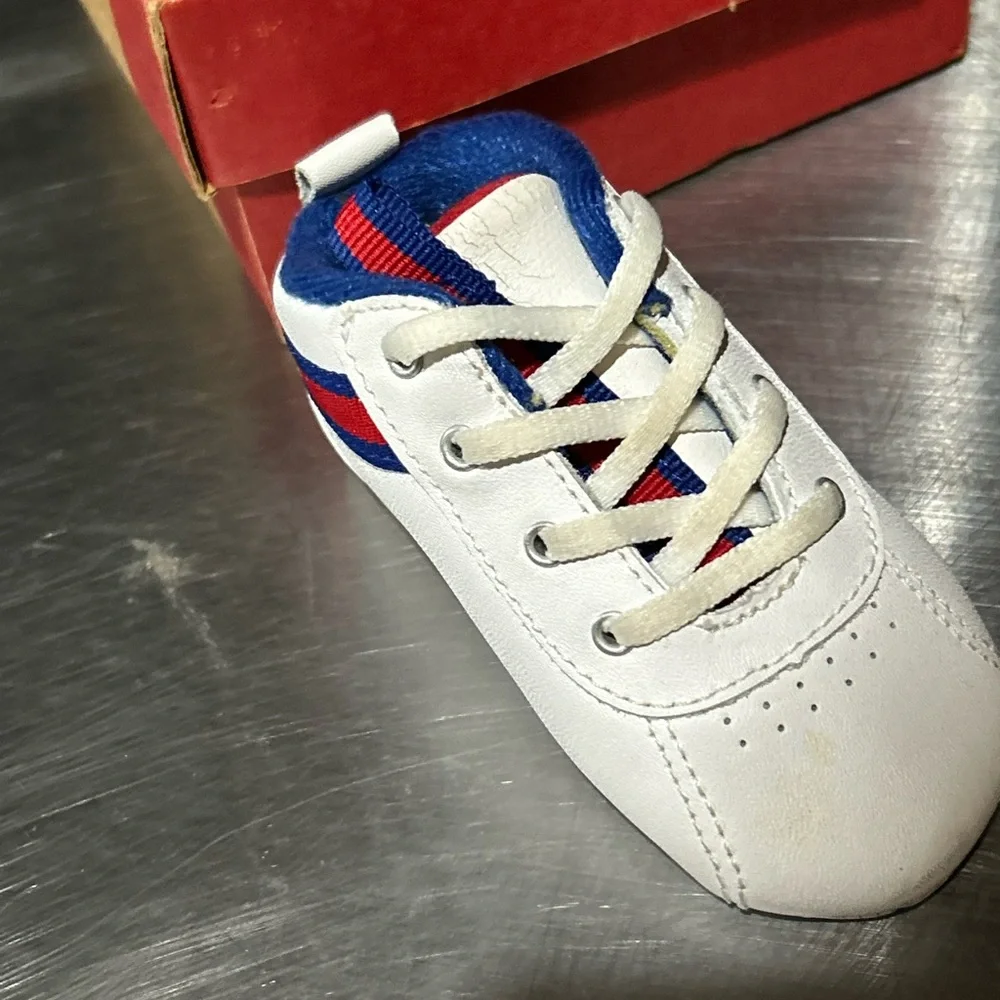 New York Giants Shoes - Picture 2 of 10